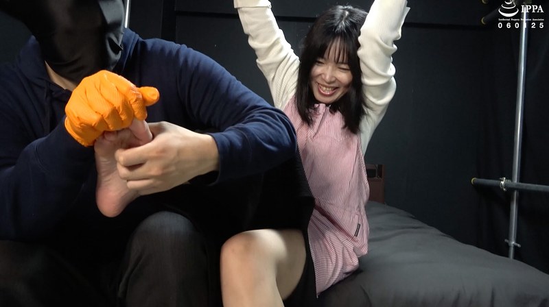 「私服姿でバンザイ拘束された奥様の弱点の腋の下をガッツリ責め倒す！」わかしラボ WAKA-070杉崎みさき 2h_1416ad01930