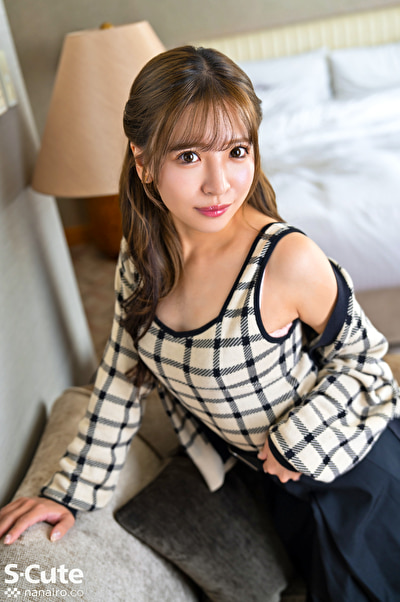 焦らされ興奮する美少女のSEX512749