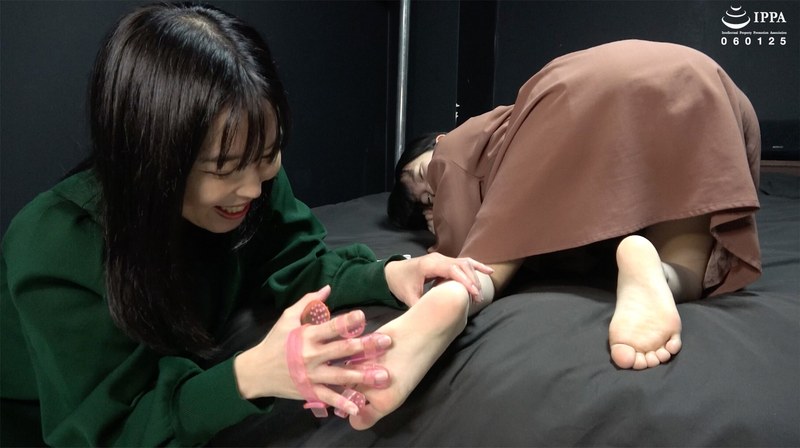 [素人]「【レズくすぐり】美女達による私服でのくすぐり感度チェック」ADOA-096 伊織ひなの＆杉崎みさき 1h_1416ad01970
