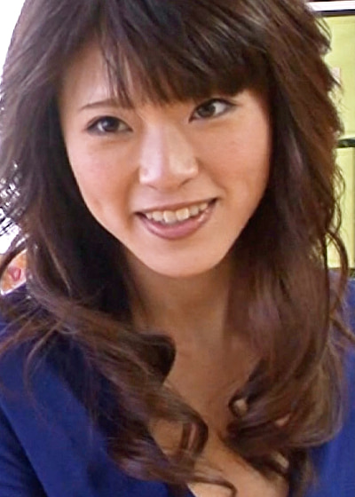 男の巧妙な罠にはめられたスレンダーボディの巨乳美人妻！媚●での強烈な快感に狂ったように肉棒にしゃぶりつく淫乱性交！502634