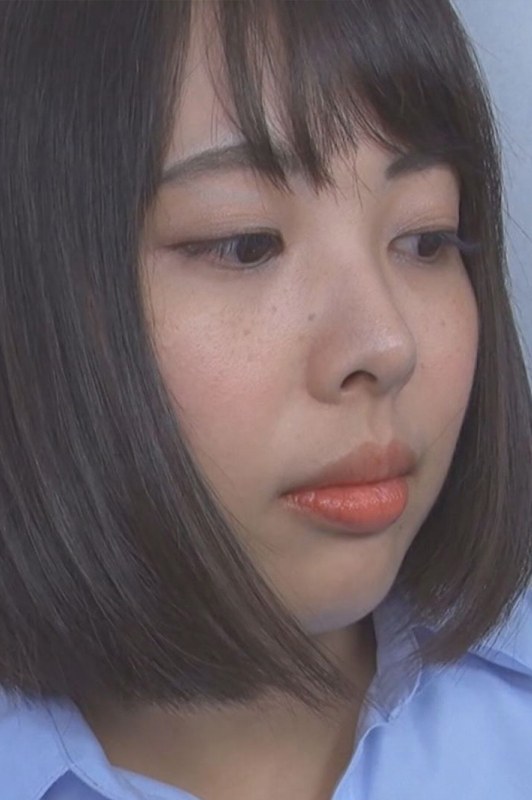 [素人]痴●の手マンに耐えられず潮吹き！我慢できずにトイレで貪り合うh_1825tssr01310