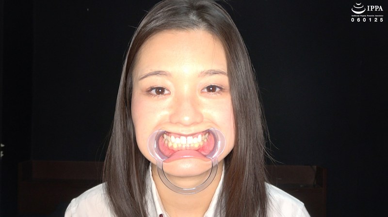 [素人]「【歯・口腔フェチ】制服美女 雪奈真冬チャンの超貴重な綺麗な口内＆のどちんこ観察！」雪奈真冬h_1416ad01875