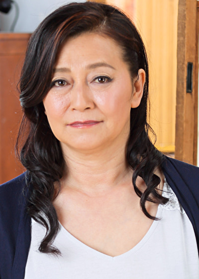 麻子さん （60歳）493327