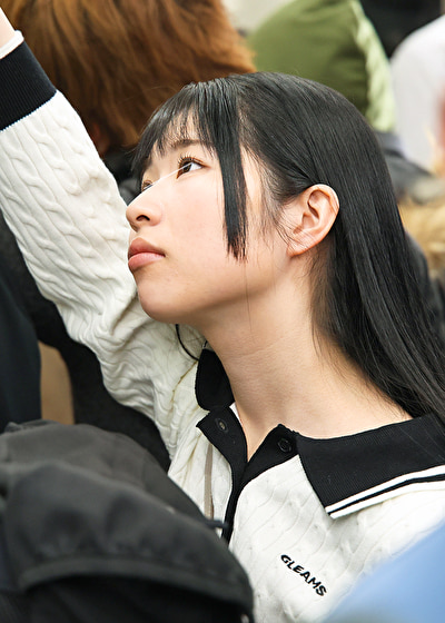 乳首開発電車 敏感お漏らし微乳女 Ver.2 小柄AAカップ娘508092