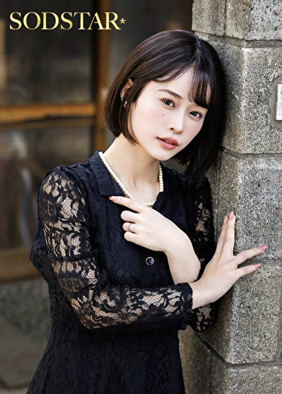 亡くなった旦那一筋で絶対に口説けないと噂の未亡人が配達員にオナニーを見られて、強迫SEX三昧 MINAMO530670