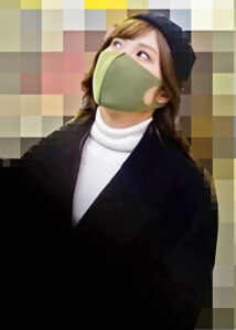 痴漢電車 ＃048 感度抜群な巨尻OL