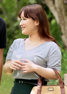 性的欲求を満たす為、愚息と一線を越える決意をした母。ふたりきりの旅行ではしたなく愚息の肉棒でイキまくる禁断の中出しセックス！